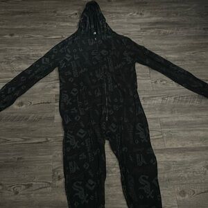 White Sox and Budweiser Collab Onesie